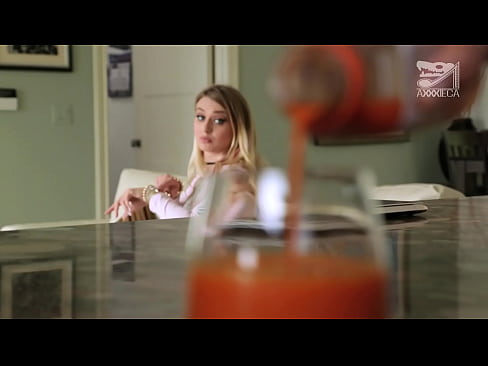 ❤️ Puella calida cum magnis tits et pussy stricta a victo accipit gallum, sed valde durum ❌  ad nos la.naughtyhentai.ru